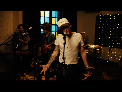 Cameron Whitcomb - Medusa (Live Performance)