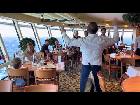 AIDA Cosma Überraschung zum Geburtstag Crazy Crew Bella Donna