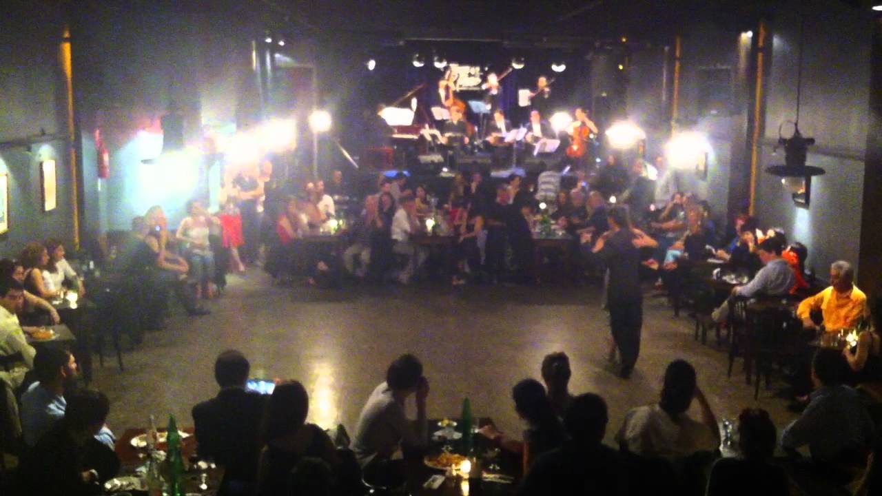 LOCA - Rascacielos en La Milonga del Tasso con Stefanía Colina y Juan Martín Carrara