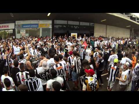 O coronel é 100% Galoucura - Galo de BH a Marrocos