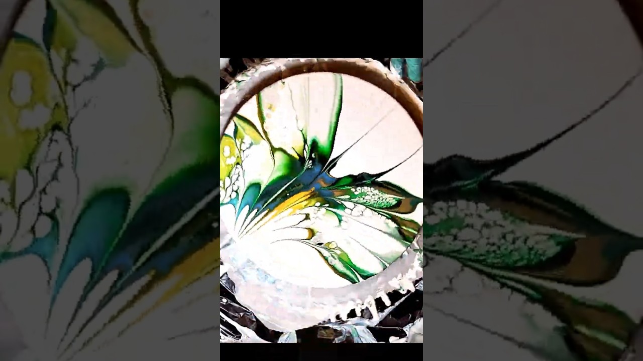 Watch My Canvas Transform: NEW Acrylic Pour Technique in 30 SECS!