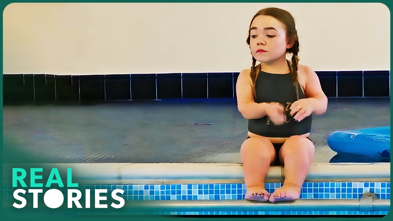 Inside the Life of Britain's Shortest Teenager