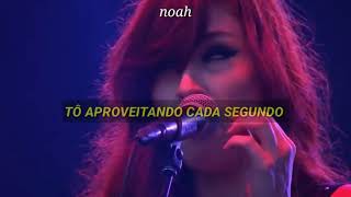 Pitty - Na Sua Estante [legendado]
