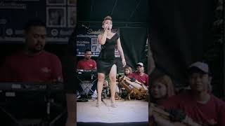 Download lagu tumpaktiting jhhrrroott 🤤🤤🤤 #bogor #dangdut #dangdutkoplo #dangdutpanggung #dangdutan #koplo #goyang mp3