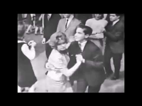 The Impressions - Keep On Pushing