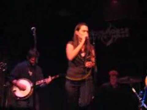 Nerissa & Katryna Nields -  Leave That Trouble Alone