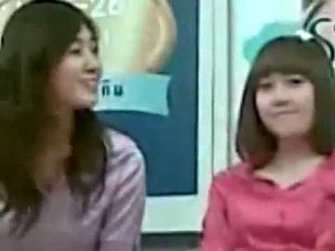 [090321] SNSD YulSic 율싴 Fancam Moment #8 - The Banner