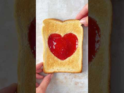 Easy Jam Heart Toast Hack ❤️