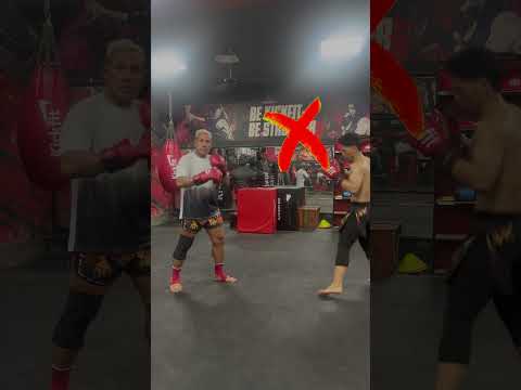 Master Che | Muay Thai Sweep  #muaythai# #mma #kickboxing