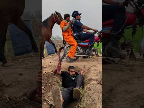 The Escape prisoners 😱😨 Wait End #comedy #funny #viralshorts #ytshorts