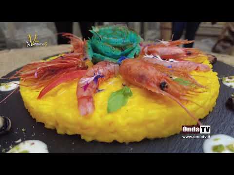 Riso con zafferano e gamberi a Valguarnera Caropepe