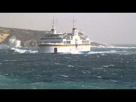 linha do canal gozo do mar agitado