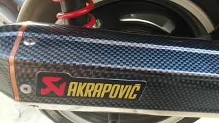 Motoneta italika ds150 con escape Deportivo Akrapovic🛵💨
