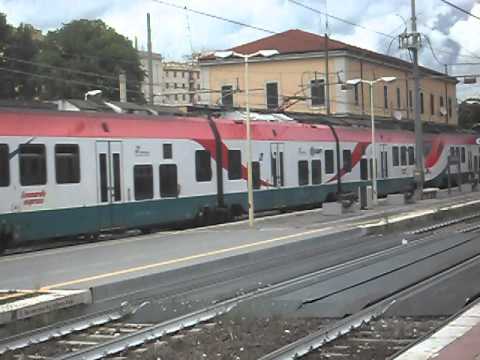 Leonardo Express in transito a Roma Tuscolana