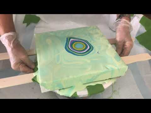 #332 Lush Brilliant Emerald Green Bloom