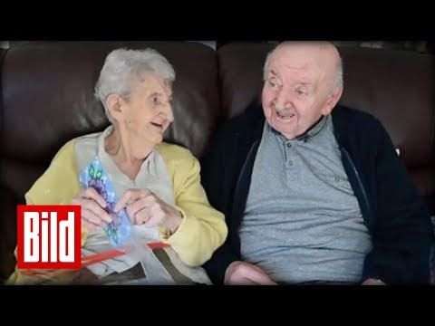 Mutter (98) zieht zu Sohn (80) ins Heim