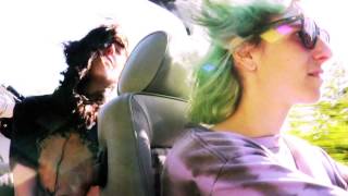 The Courtneys - "Nu Sundae" (OFFICIAL MUSIC VIDEO)