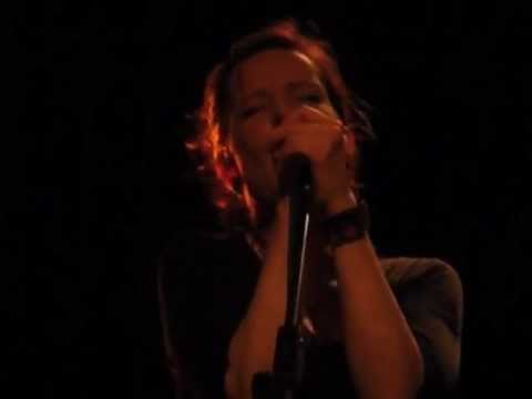 Patty Moon ~ HUMMING live in der Brotfabrik Frankfurt 2011