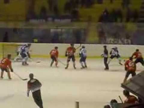 Hockey Milano-Fassa 4-3  28.9.2013 LA LA LA LA ALE' LA SAIMA