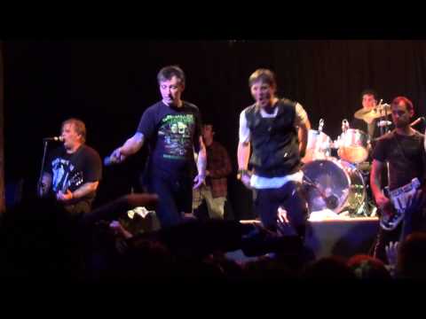 Leftover Crack - Born To Die (live)