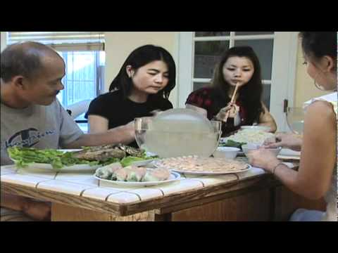 (New Model) Mr. Spring Roll's Rice Paper Water Bowl (To Nhung Banh Trang)