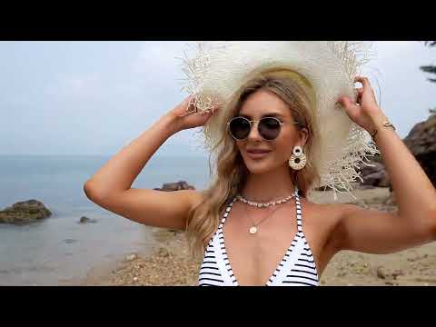 Elevate Your Beach Look with Our Custom High Waisted Bikini Sets! 🌊