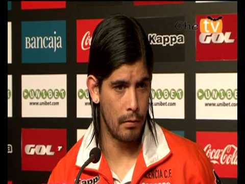 04.04.2010 Banega despues del Valencia 3 Osasuna 0