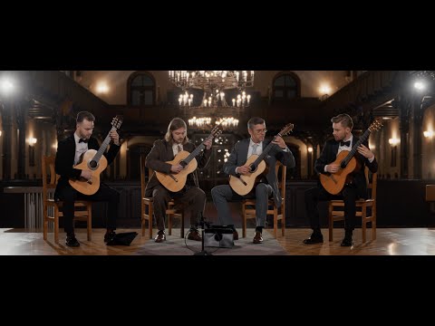 Rīgas Ģitāru Kvartets - Es atnācu Uguntiņu