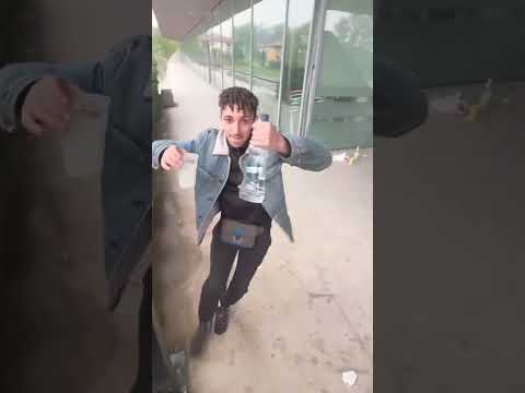 Maranza in cerca di casini con la polizia