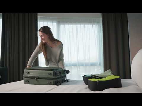 Review Samsonite Restackd - Sleek, Stylish & Smart suitcase