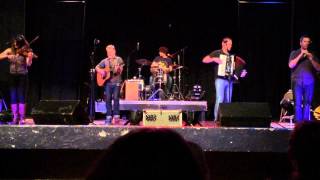 Gaelic Storm   Out the road