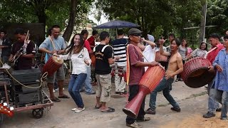 preview picture of video 'กลองยาวบ้านใต้ศรีมงคลโชว์  Ban Tai Sri-mong-kol Tom-Tom band Show.'