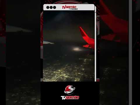 FLAGRANTE NO CÉU: Passageiro filma tempestade severa e tornado em Oklahoma! ⛈️✈️