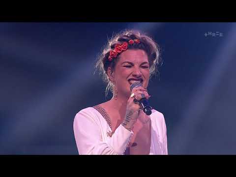 TEEKS & Hollie Smith 'Whakaaria Mai (How Great thou Art)' live at VNZMA 19.