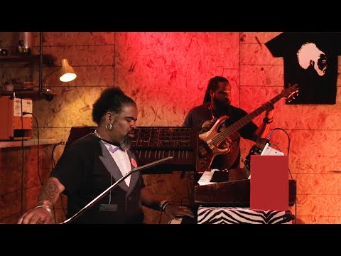 Bobby Sparks II - Take It