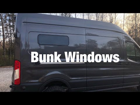 2020 Transit CRL 1033 Bunk Windows