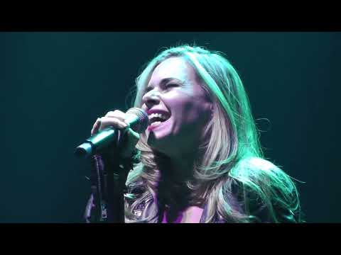 TSO "A Little Too Far" [Savatage] - Kayla Reeves - 12/22/21 Newark 8pm (22) Trans-Siberian Orchestra