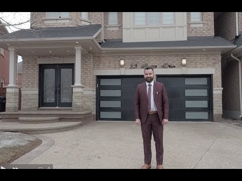 29 Buster Dr Brampton, ON L6Y 5R3 Branded