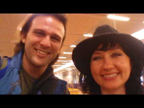 How to do the Indian Head Wobble! :) :D