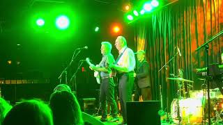 Peter White does 2 solos with Al Stewart on “Midas Shadow.”