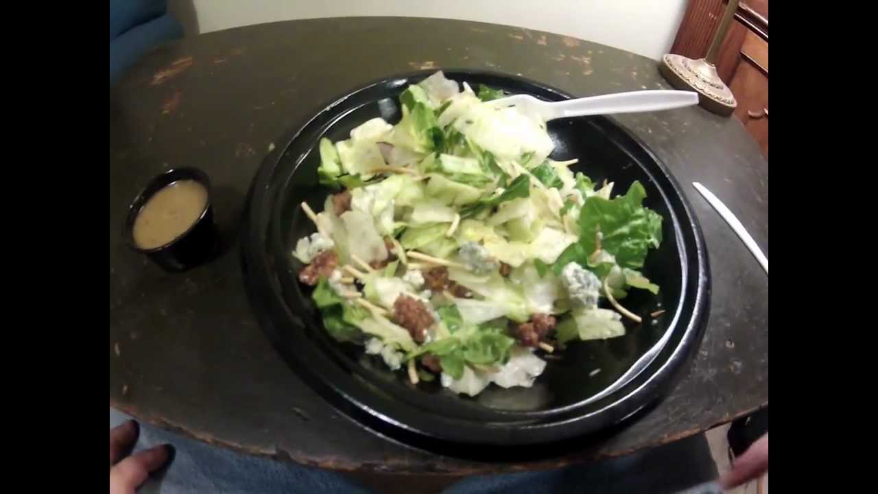 FoodReview:  Outback Steakhouse's Blue Cheese Pecan Chopped Salad