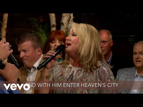 Gaither, Kim Hopper, Mark Lowry, Michael English - What A Lovely Name (Lyric Video / Live)