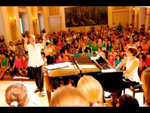 Calicantus Children's Choir Little children; "Una giostra"
