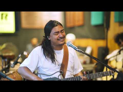 Chahare Sari - Kuma Sagar And The Khwopa (Jam Session)