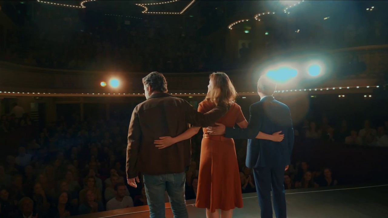 Miniature de la vidéo L'INVITATION - Reprise au Théâtre de la Madeleine du film L'Invitation