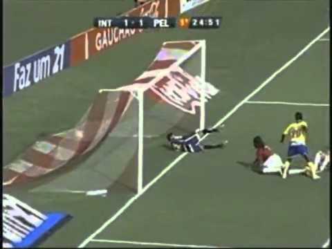 INTERNACIONAL 3 X 2 PELOTAS - CAMPEONATO GAÚCHO 2011 #8 RODADA