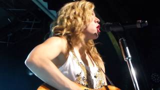 The Band Perry - End of time - LIVE PARIS 2013