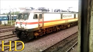 preview picture of video 'Power-packed Pickup Of AJNI WAP-7 With 12441 BILASPUR RAJDHANI EXPRESS At Durg Junction'