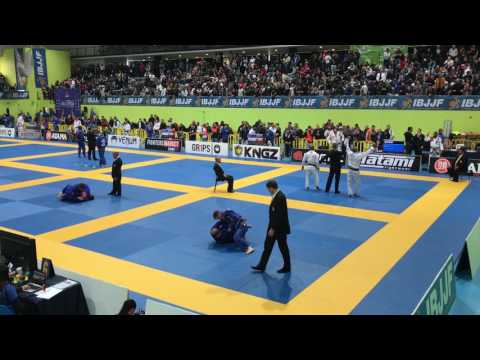 MMPBJJ - IBJJF Europeans 2017 - Black Belt semifinal