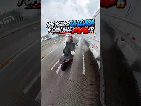 Nos agarró la lluvia y casi sale mal! 🏍️💨 #bikelife #motosgdl #motosmexico #cachassanchez #bikers